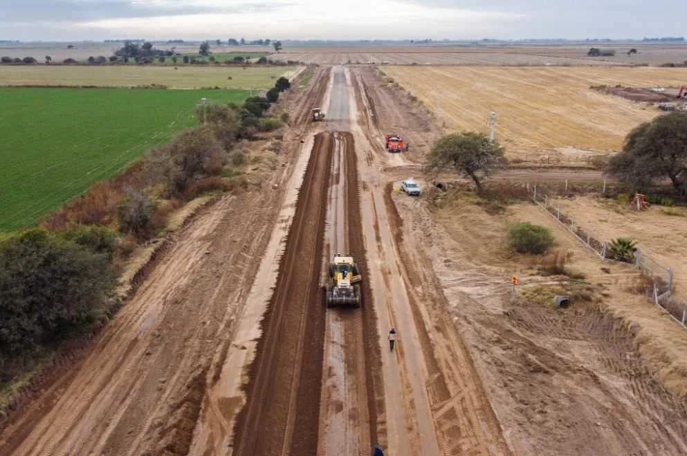 En medio de nuevos reclamos, Buenos Aires avanza con un “Plan Director” para mejorar caminos rurales