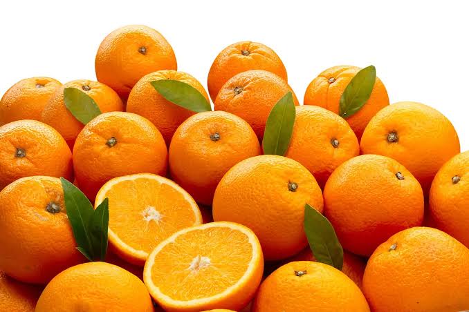 Economías regionales: las naranjas se pintaron de rojo y la industria forestal pierde brotes verdes